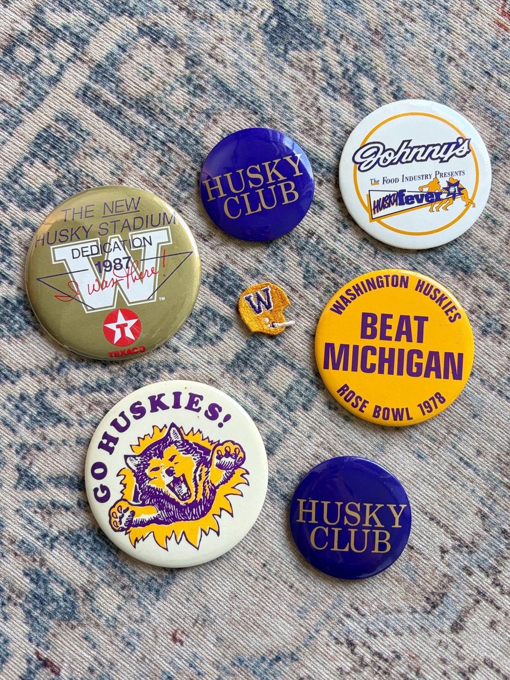 Vintage University of Washington Huskies Purple and Gold Button Pin Set